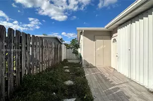 8450 NW 26th St, Sunrise, FL 33322 - Photo 22