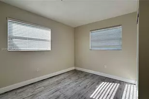 8450 NW 26th St, Sunrise, FL 33322 - Photo 16