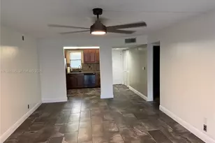 9355 SW 8th St, Boca Raton, FL 33428 - Photo 8