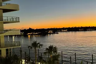 6820 Indian Creek Dr, Miami Beach, FL 33141 - Photo 24