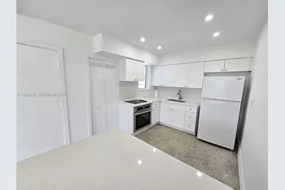 3245 SW 88th Ct #0, Miami, FL 33165 - Photo 4