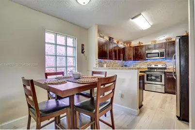 20401 SW 1st St, Pembroke Pines, FL 33029 - Photo 14