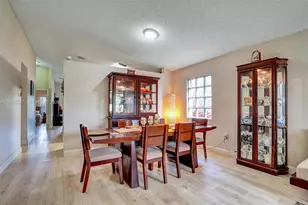 20401 SW 1st St, Pembroke Pines, FL 33029 - Photo 8