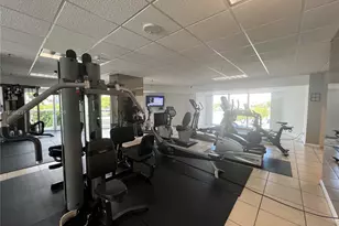 2401 Collins Ave, Miami Beach, FL 33140 - Photo 30