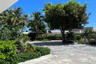 2401 Collins Ave, Miami Beach, FL 33140 - Photo 36