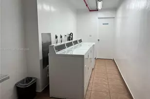 2401 Collins Ave, Miami Beach, FL 33140 - Photo 28