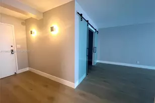 2401 Collins Ave, Miami Beach, FL 33140 - Photo 20