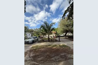 551-553 NE 133rd St, North Miami, FL 33161 - Photo 8