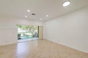 435 S W 122nd Terrace, Pembroke Pines, FL 33025 - Photo 6