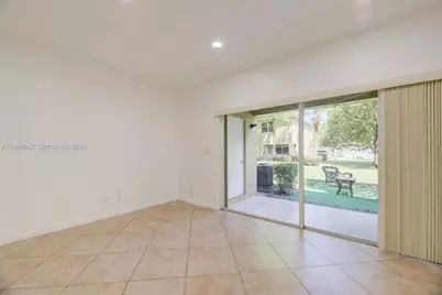 435 SW 122nd Ter #0, Pembroke Pines, FL 33025 - Photo 8