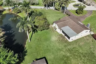 4701 SW 110th Ave, Davie, FL 33328 - Photo 10