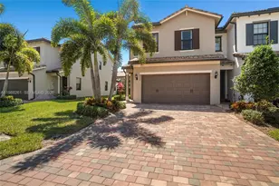 8240 Tailshot Ct, Lake Worth, FL 33467 - Photo 2