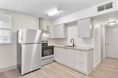 1715 N 16th Ave #311, Hollywood, FL 33020 - Photo 10