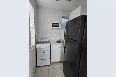 1437 NE 110th Ter #4, Miami, FL 33161 - Photo 8