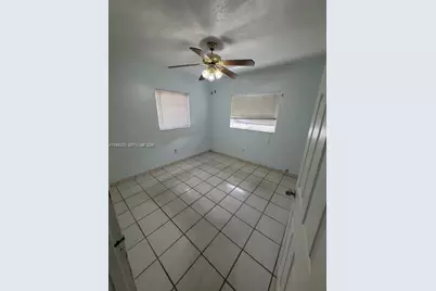4946 NW 186th St, Miami Gardens, FL 33055 - Photo 10