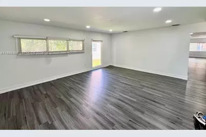 1128 SW 21st Ave, Miami, FL 33135 - Photo 10