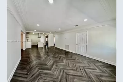 1128 SW 21st Ave, Miami, FL 33135 - Photo 4
