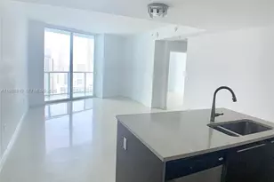 1900 N Bayshore Dr, Miami, FL 33132 - Photo 4