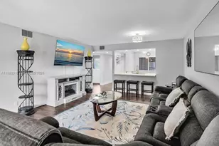 12500 SW 5th Ct, Pembroke Pines, FL 33027 - Photo 18