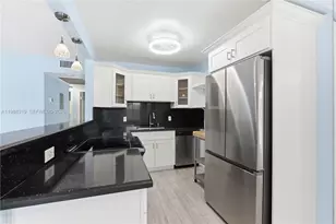199 Prescott J, Deerfield Beach, FL 33442 - Photo 4