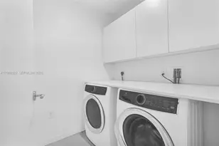 851 NE 1st Ave, Miami, FL 33132 - Photo 14