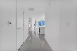 851 NE 1st Ave, Miami, FL 33132 - Photo 2