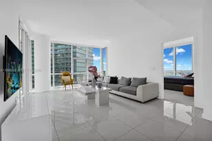 851 NE 1st Ave, Miami, FL 33132 - Photo 8