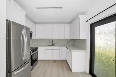 14520 Carver Drive, Miami, FL 33176 - Photo 12