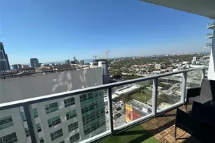 185 SW 7th St, Miami, FL 33130 - Photo 8