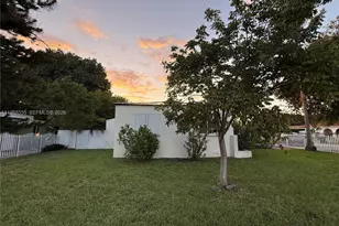 6300 NW 2nd St, Miami, FL 33126 - Photo 14