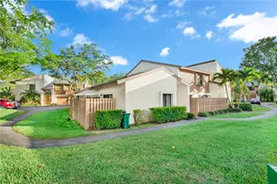 10909 SW 113th Pl, Miami, FL 33176 - Photo 2