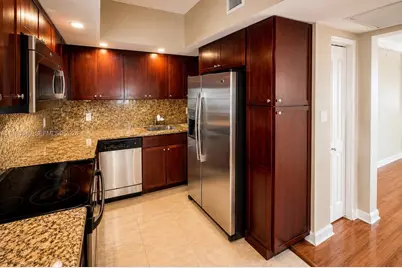 5600 Collins Ave #17G, Miami Beach, FL 33140 - Photo 6