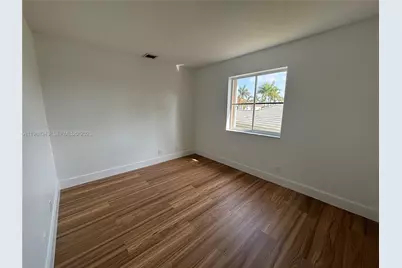 1653 Winterberry Ln, Weston, FL 33327 - Photo 10