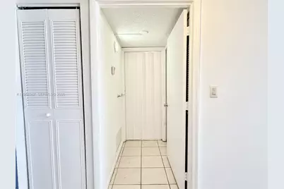 1300 NE Miami Gardens Dr #804E, Miami, FL 33179 - Photo 10