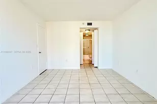 1300 NE Miami Gardens Dr, Miami, FL 33179 - Photo 16