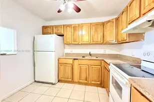 1300 NE Miami Gardens Dr, Miami, FL 33179 - Photo 8