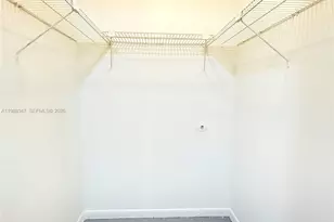 1300 NE Miami Gardens Dr, Miami, FL 33179 - Photo 20