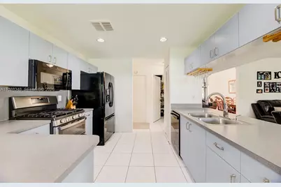 161 W Granada Ave, Weston, FL 33326 - Photo 24