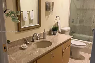 1800 NE 114th St, Miami, FL 33181 - Photo 14