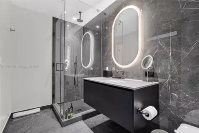 20 NE 11th St #3603A, Miami, FL 33132 - Photo 4
