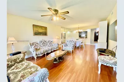 671 S Hollybrook Dr #104, Pembroke Pines, FL 33025 - Photo 4