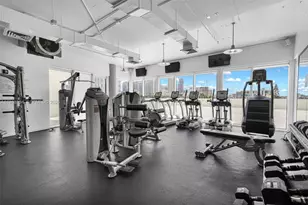 10 SW South River Dr, Miami, FL 33130 - Photo 28