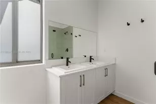 409 SW 1st St, Florida City, FL 33034 - Photo 22