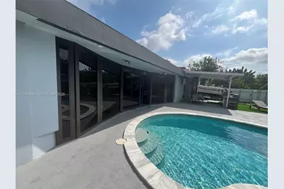 9260 SW 164th St, Palmetto Bay, FL 33157 - Photo 18