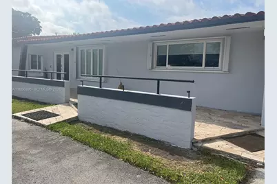 9260 SW 164th St, Palmetto Bay, FL 33157 - Photo 2