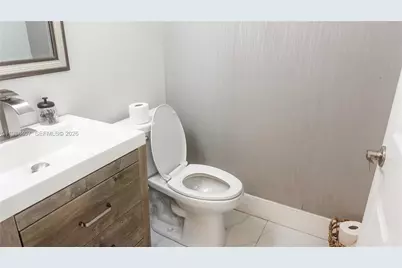 3318 W 106th Ter, Hialeah, FL 33018 - Photo 26