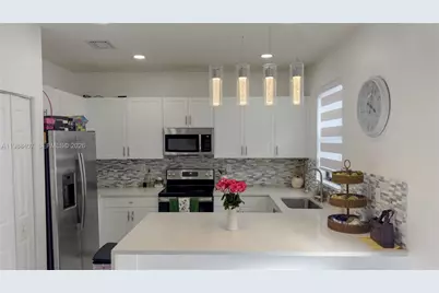 3318 W 106th Ter, Hialeah, FL 33018 - Photo 18