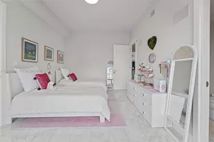 1451 Brickell Ave, Miami, FL 33131 - Photo 12