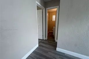 2300 Douglas St, Hollywood, FL 33020 - Photo 8