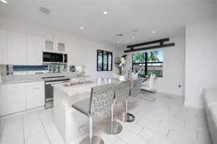 15785 NW 91st Ct, Miami Lakes, FL 33018 - Photo 2